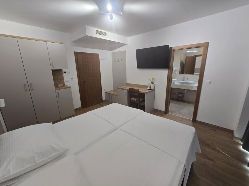 Hotel 81 Hotel in Federation of Bosnia and Herzegovina