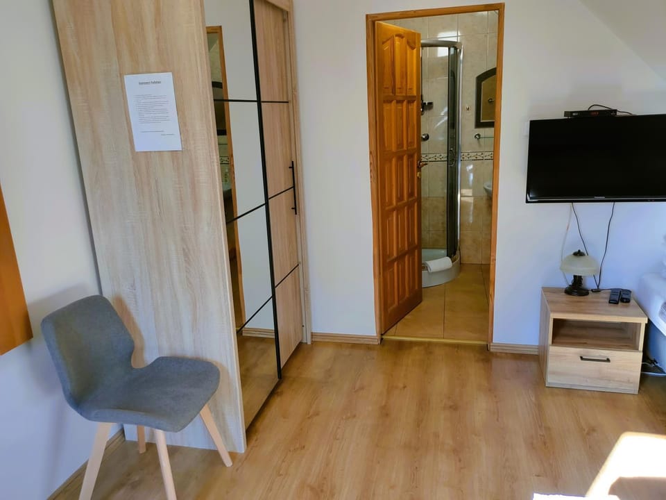 TV and multimedia, wardrobe