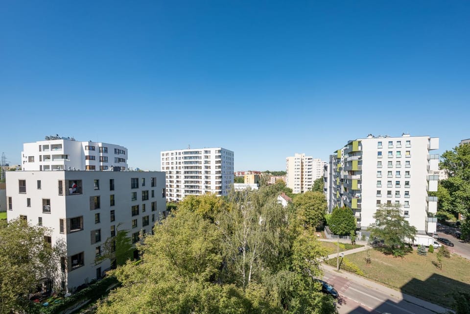 Neighbourhood, City view, Location