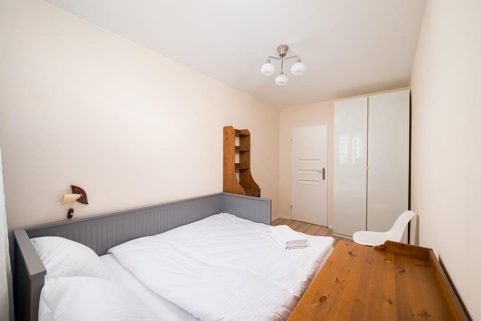 Bed, Photo of the whole room, Bedroom, towels, wardrobe