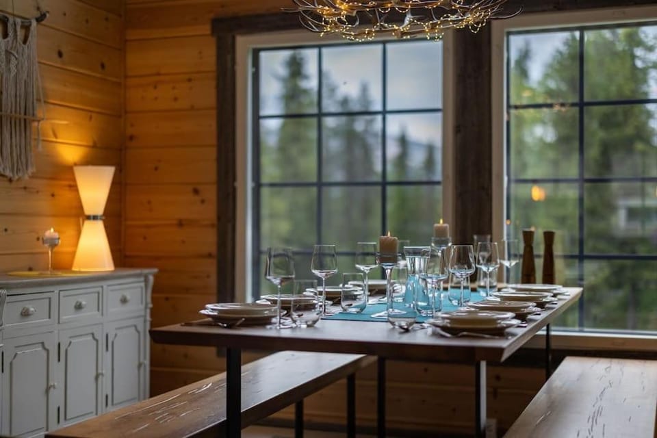Food and drinks, Dining area