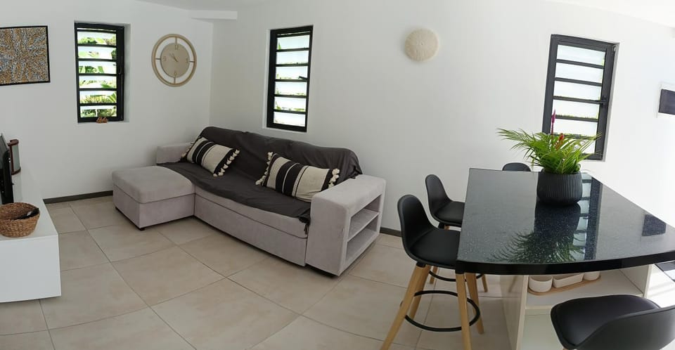 Bungalow au Coeur du Vert RO 4 Apartment in Sainte-Anne