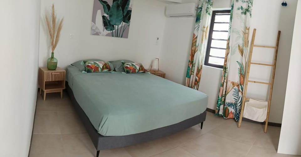 Bungalow au Coeur du Vert RO 4 Apartment in Sainte-Anne