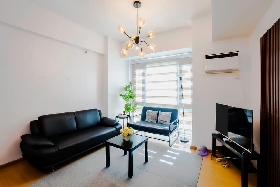 Premium 1BR unit at The Avant Apartment in Makati