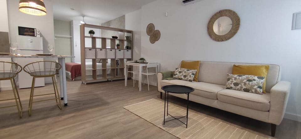 Living room, Photo of the whole room, Seating area