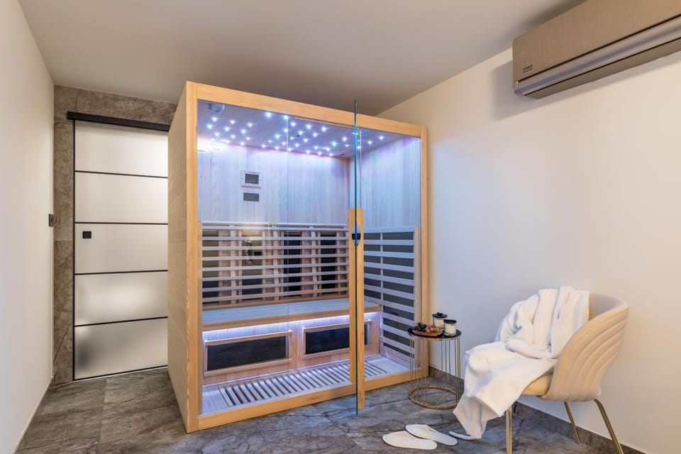 Sauna, towels
