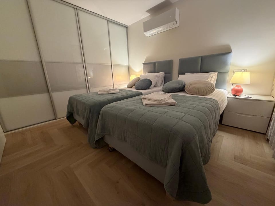 Przytulny Dom pod Jabłoniami przy Targach Kielce Villa in Poland