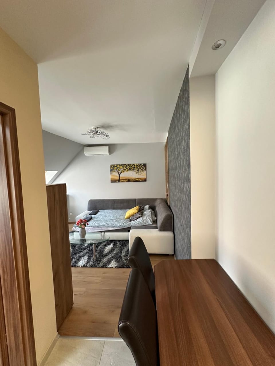 Central Grey Loft Apartment in Budapest