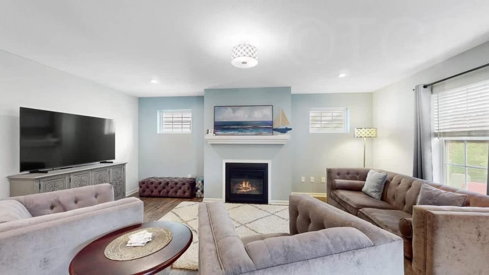 SoHa Year Round Heated Indoor Outdoor Pool House in South Haven
