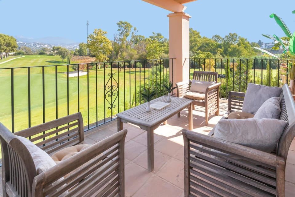 Patio, Garden, Balcony/Terrace, Balcony/Terrace, Living room, Seating area, Dining area, Garden view