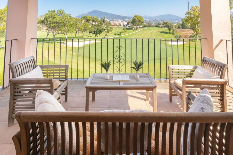 Patio, Natural landscape, Balcony/Terrace, Balcony/Terrace, Living room, Dining area, Mountain view
