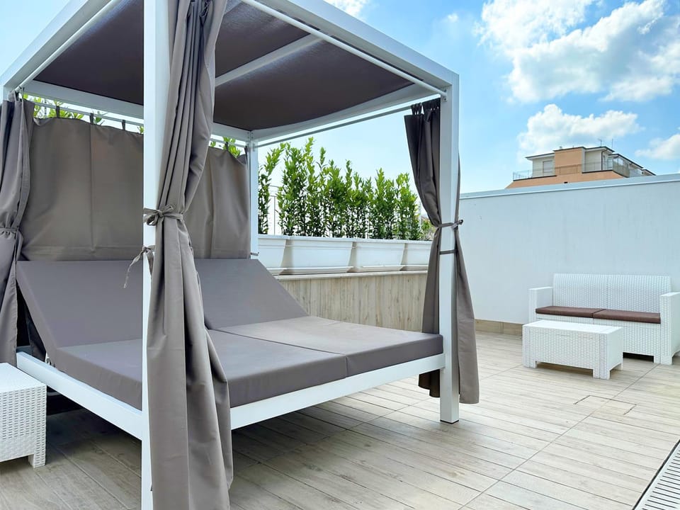 Queen Suite di Opera Arte Rooms Bed and Breakfast in Porto Recanati