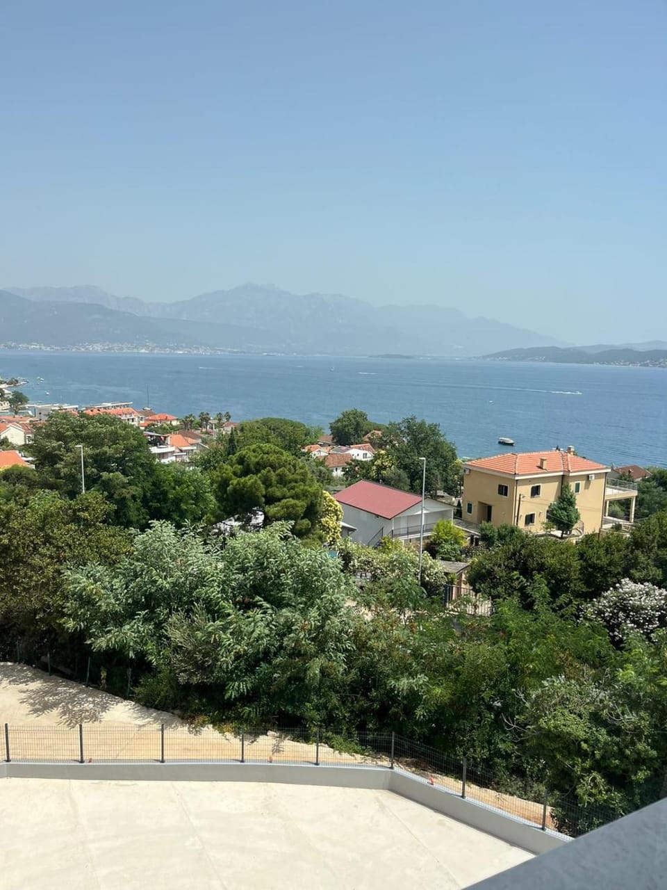 Day, Natural landscape, Mountain view, Sea view