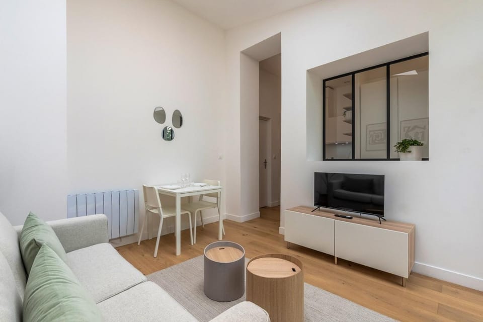 Appartement une chambre avec jardin, proche tram Apartment in Hauts-de-France
