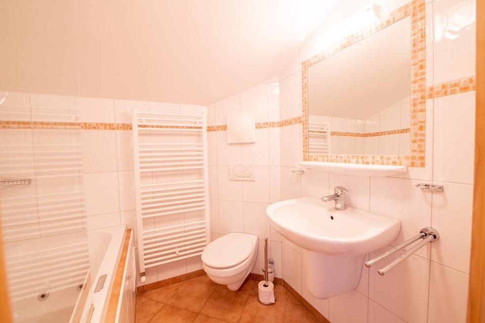 Am Edelweißanger Haus A Top 7 Apartment in Salzburgerland