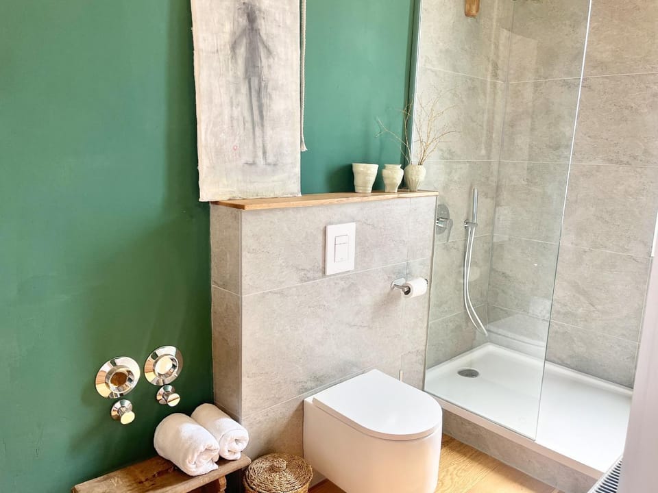 Shower, Bathroom
