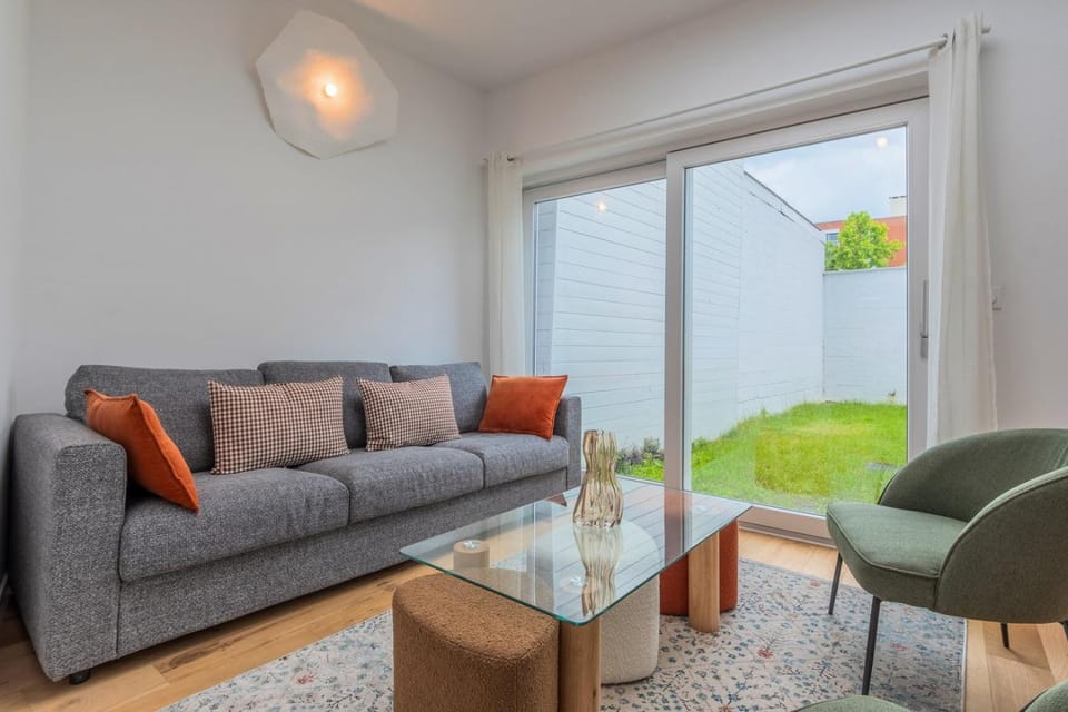 Maison 4 chambres et 2 SDB, avec jardin Bed and Breakfast in Lille