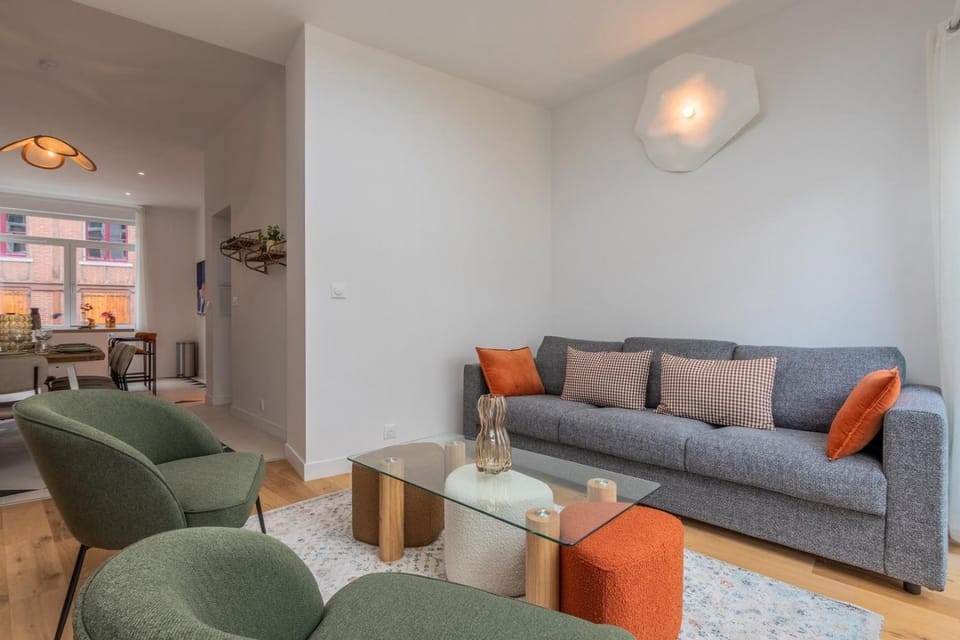 Maison 4 chambres et 2 SDB, avec jardin Bed and Breakfast in Lille