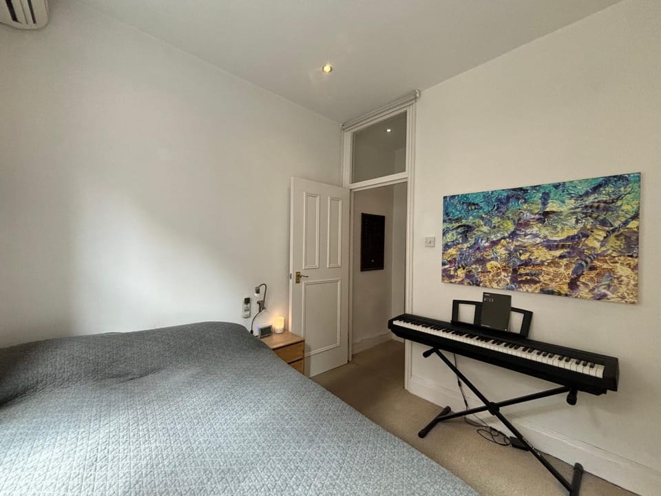 Superbly Located 1BD Flat Heart of Fitzrovia Apartment in London Borough of Islington