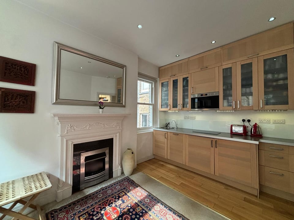 Superbly Located 1BD Flat Heart of Fitzrovia Apartment in London Borough of Islington