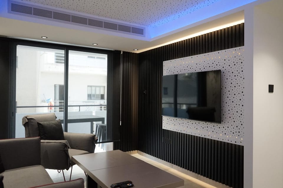 Communal lounge/ TV room, Living room, Seating area