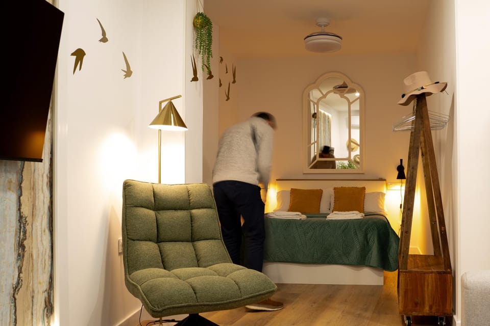 Bed, Bedroom