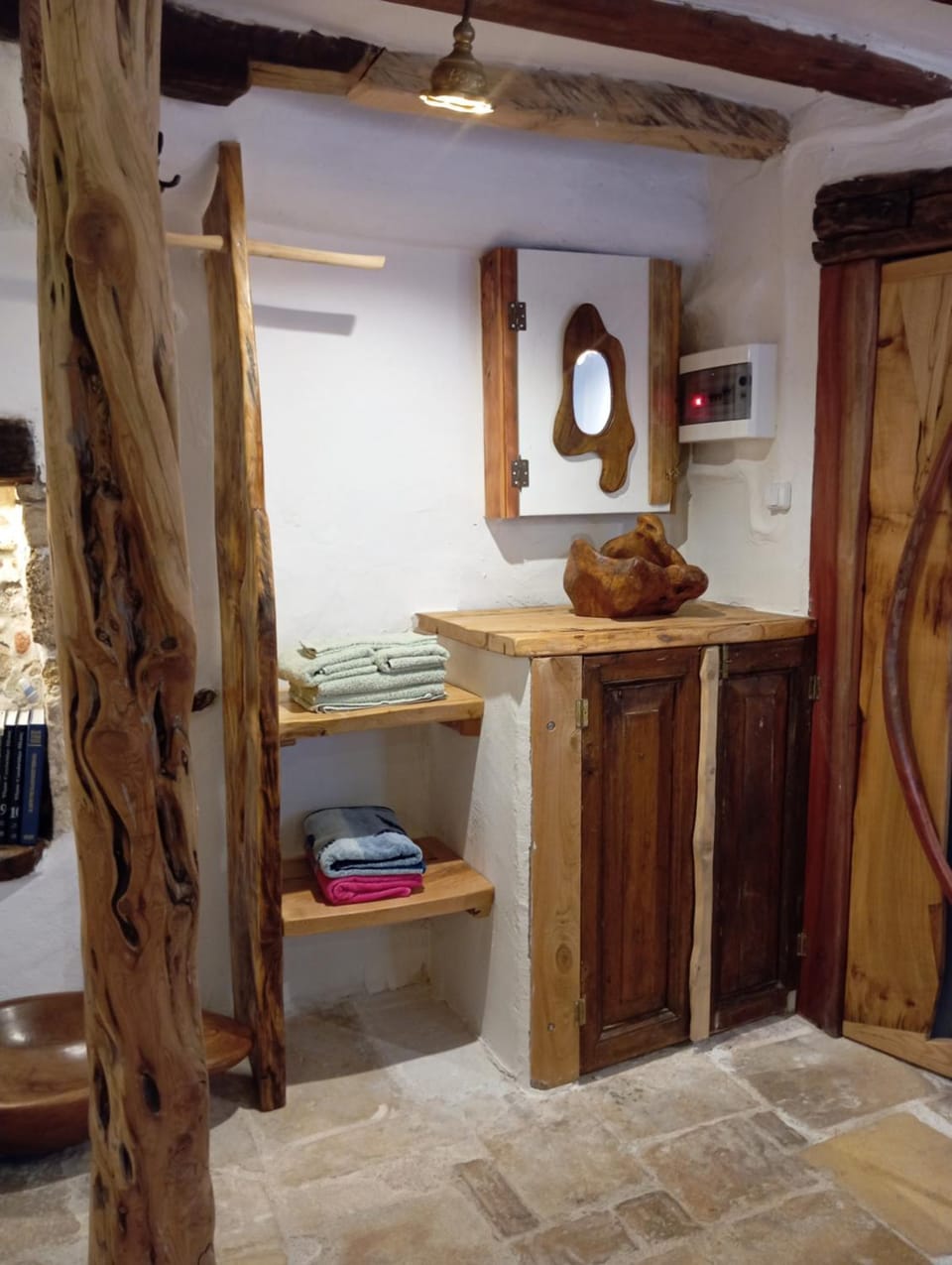 Chaos Woodcraft Apartment House in Peloponnese, Western Greece and the Ionian