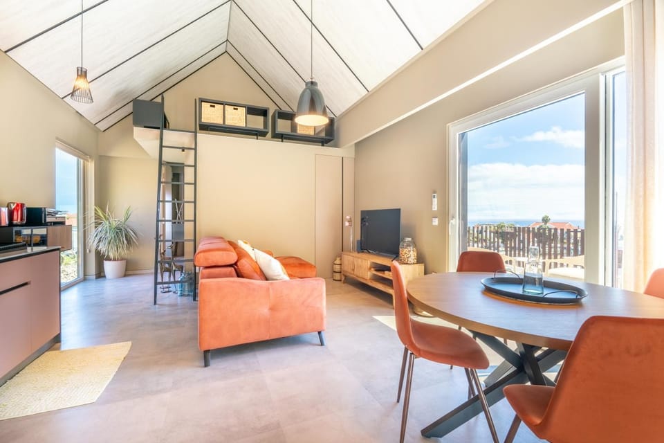 Communal lounge/ TV room, TV and multimedia, Kitchen or kitchenette, Living room, Seating area
