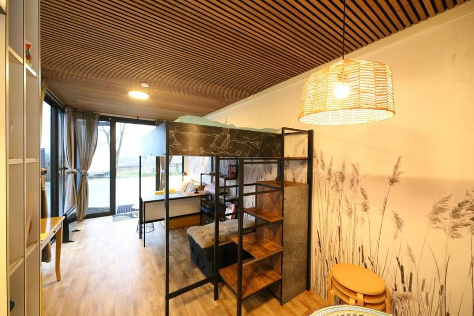 Living room, Bedroom