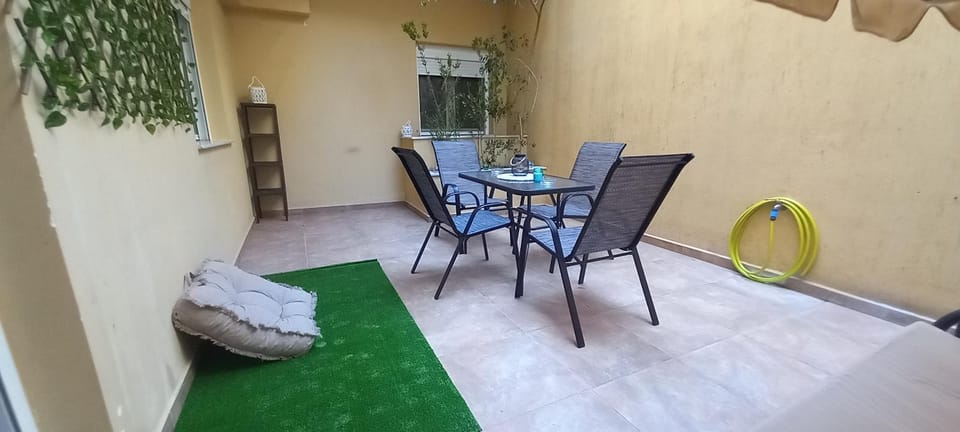 Patio, Balcony/Terrace