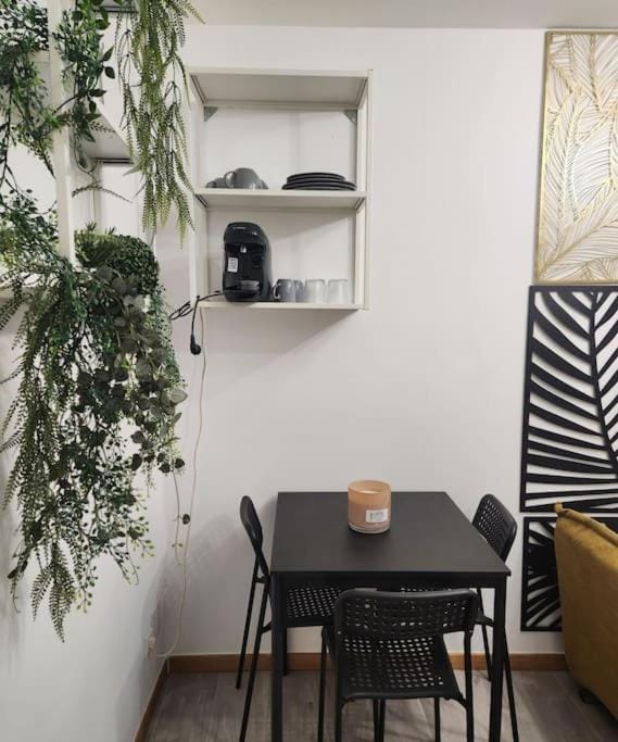 La petite loge de l'ile Apartment in Nantes