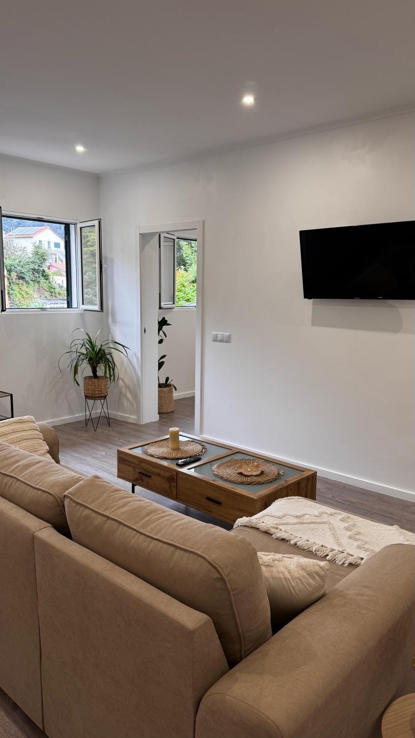 Revived Apartment in Madeira District