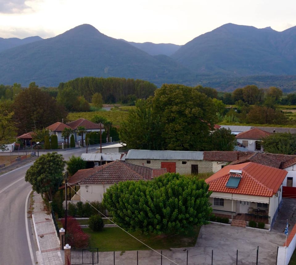 Roots House Pozar House in Decentralized Administration of Macedonia and Thrace