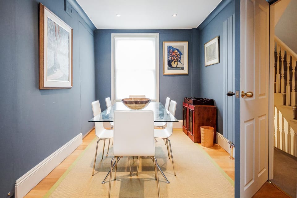 Cozy & Stylish 2BR in Battersea Apartment in London