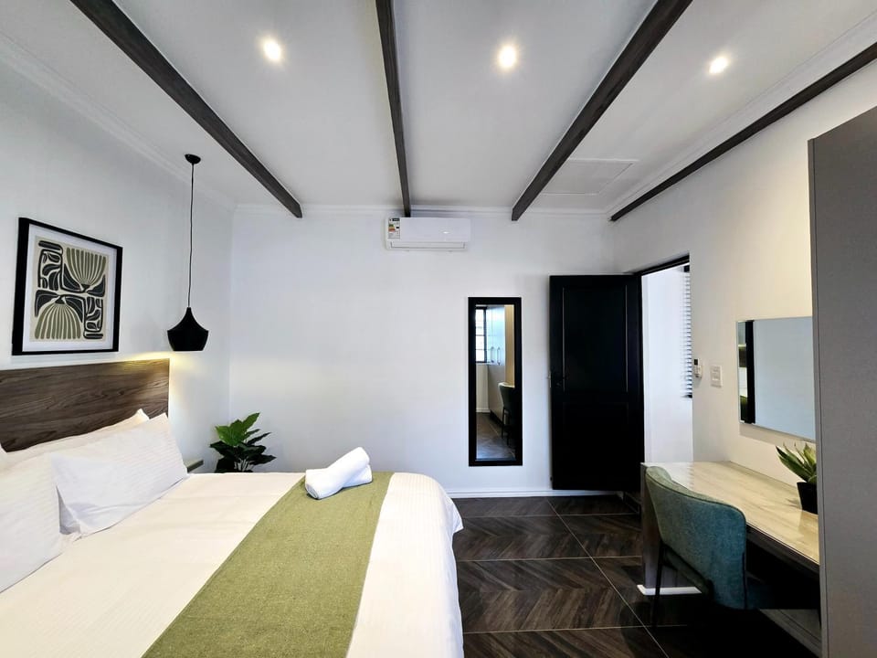 Bed, Bedroom, air conditioner
