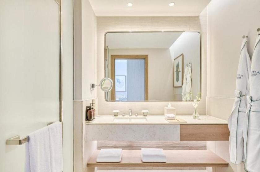 Bathroom, Photo of the whole room, Bath