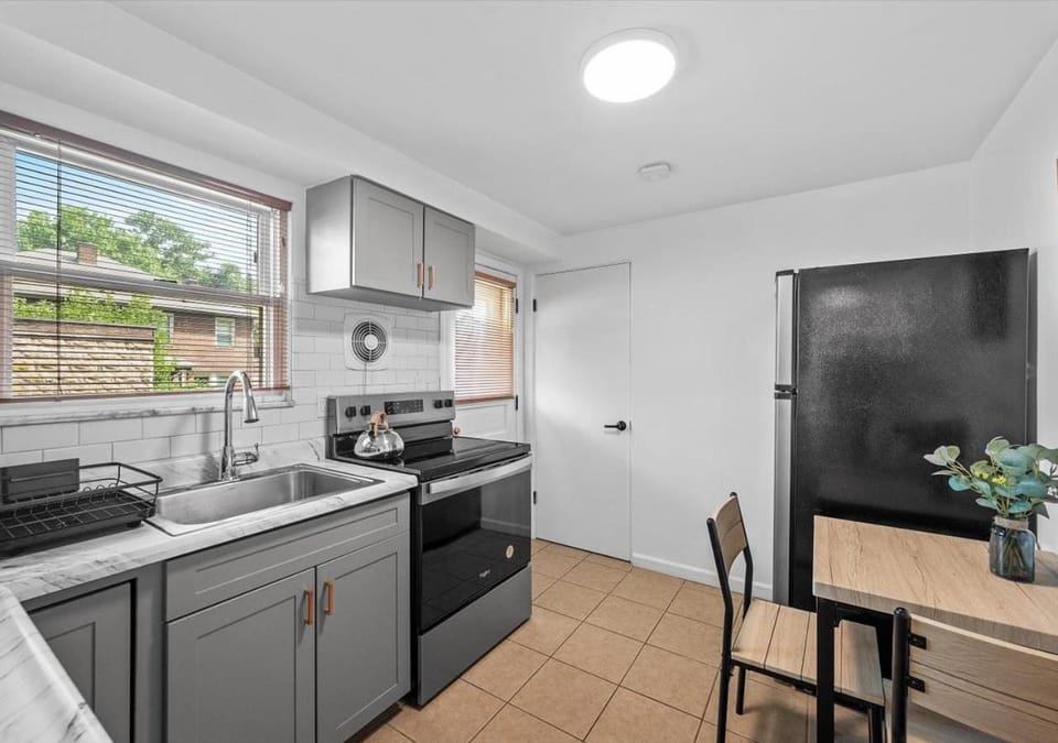 Kitchen or kitchenette, stove