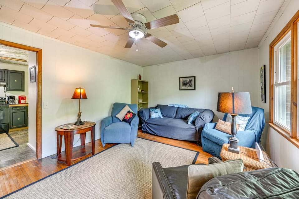 Affordable, Artsy, Unique! Blue Ridge Mtn-View Gem House in Stecoah