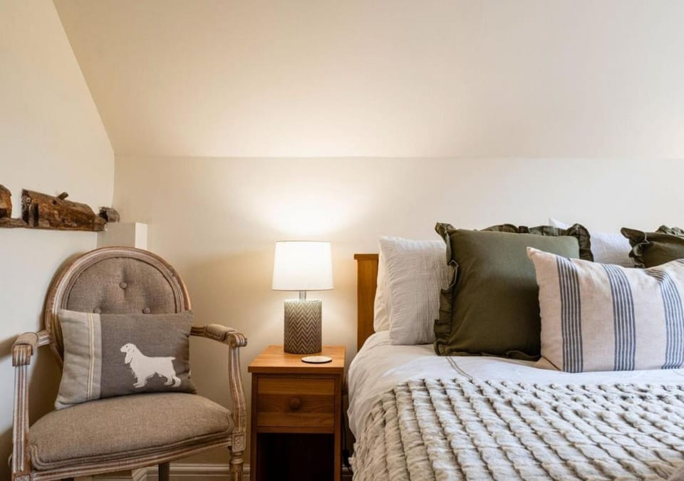 Poppy Cottage - Cosy 2 Bedroom, Perfect for Family! House in Stratford-upon-Avon