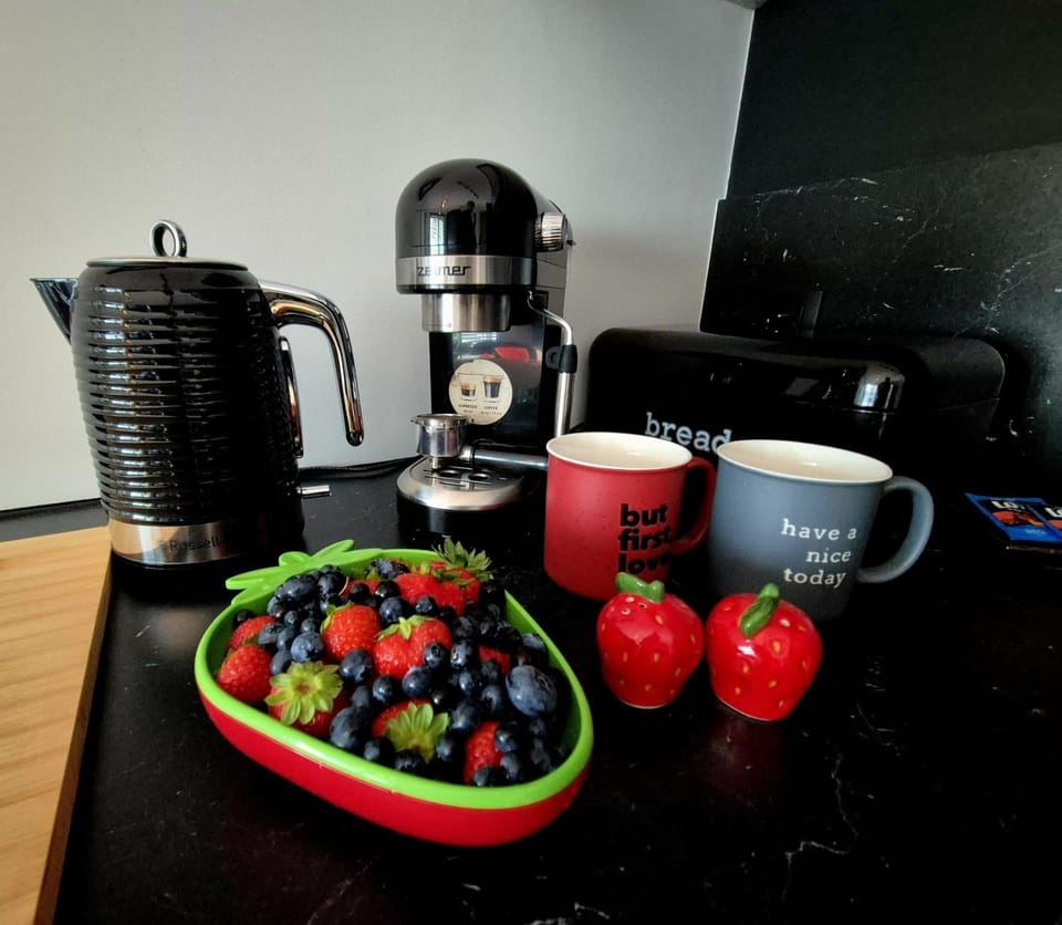 Coffee/tea facilities, Kitchen or kitchenette