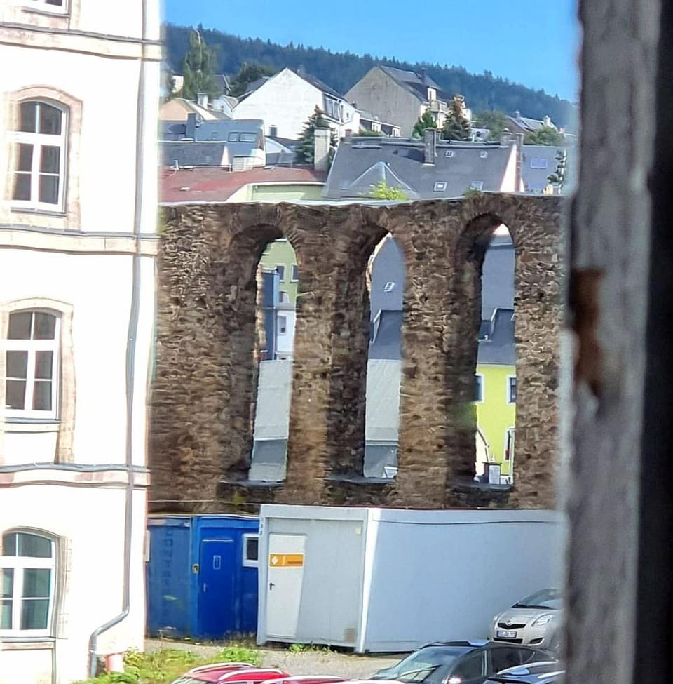Nr 7 Ferien Zimmer mit Blick auf alte Ruinen Vacation rental in Erzgebirgskreis