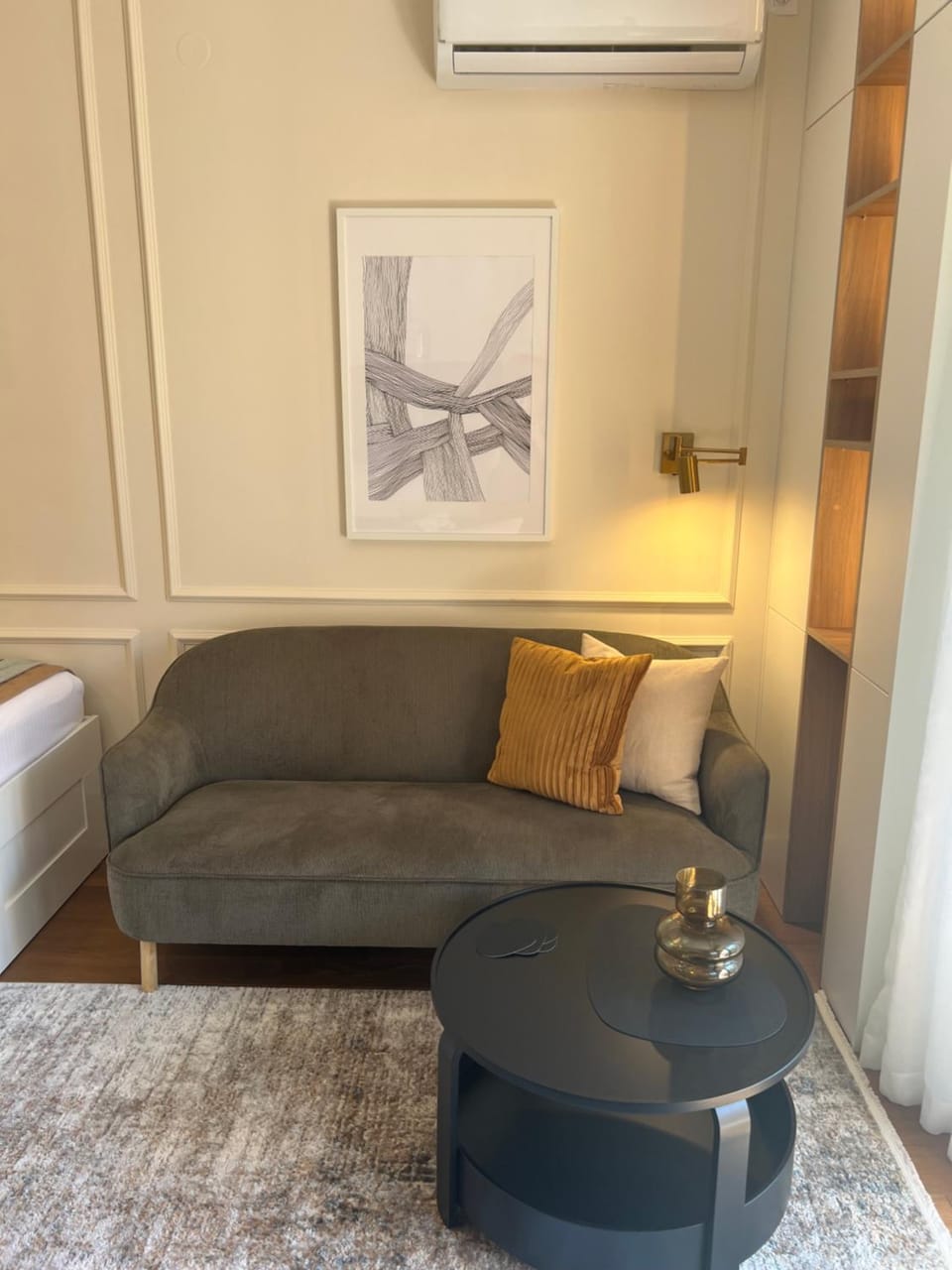 Living room, Seating area