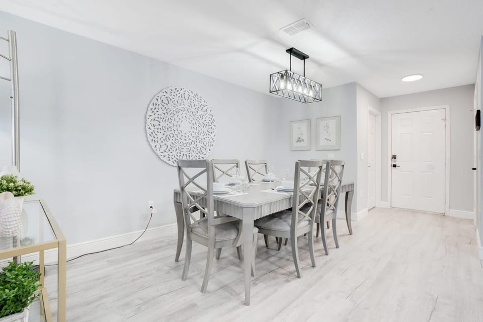 Stylish Villa Near Disney & Universal House in Osceola County