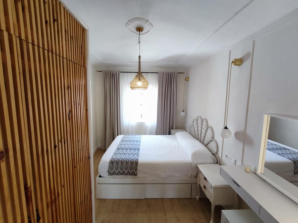 Bed, Bedroom, wardrobe