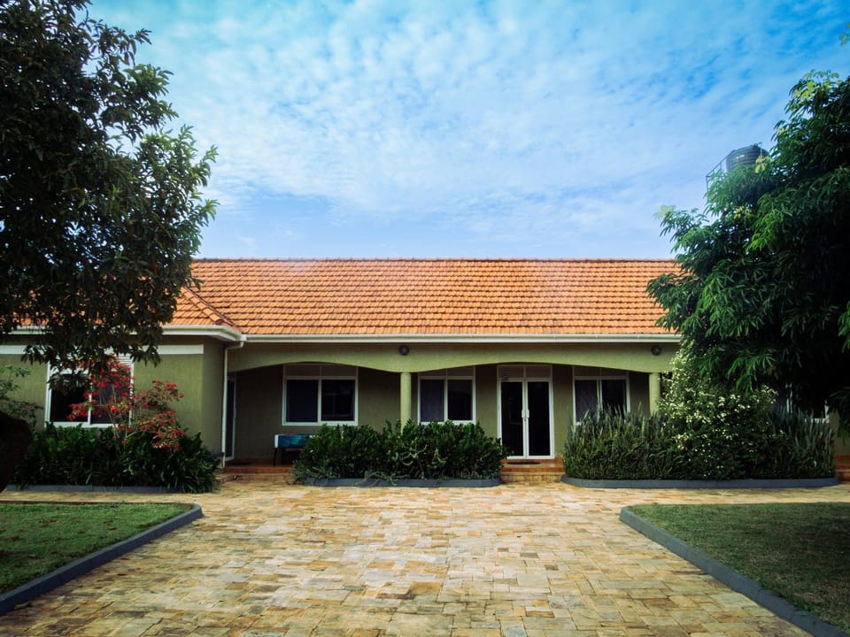 Close to Ziwa Rhino Sanctuary- Butiti Ranch B&B Stay House in Uganda