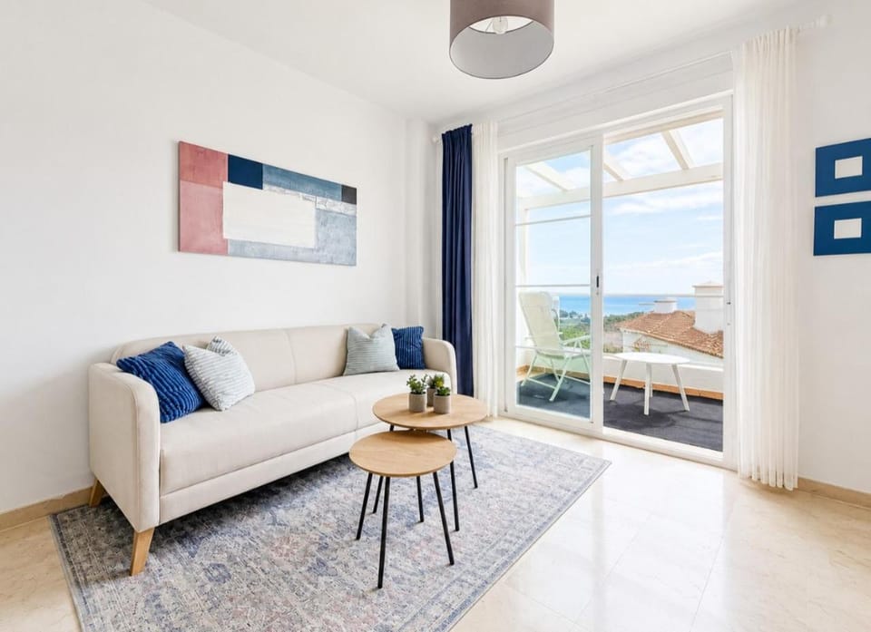 Cozy and quiet apartment with sea views Apartment in Costa del Sol