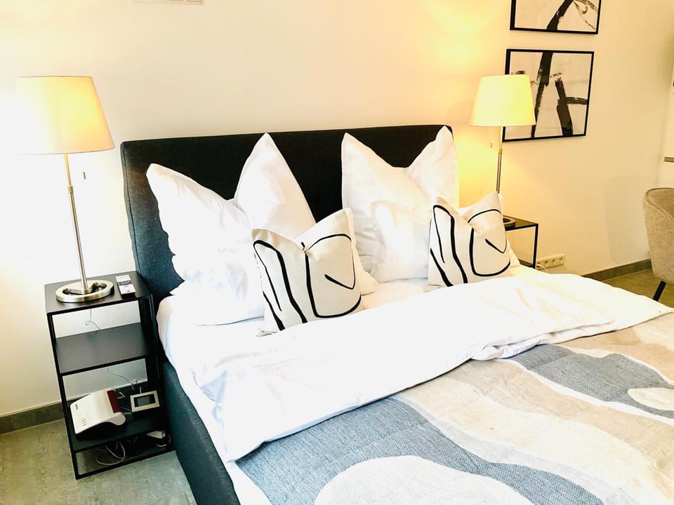Bed, Photo of the whole room