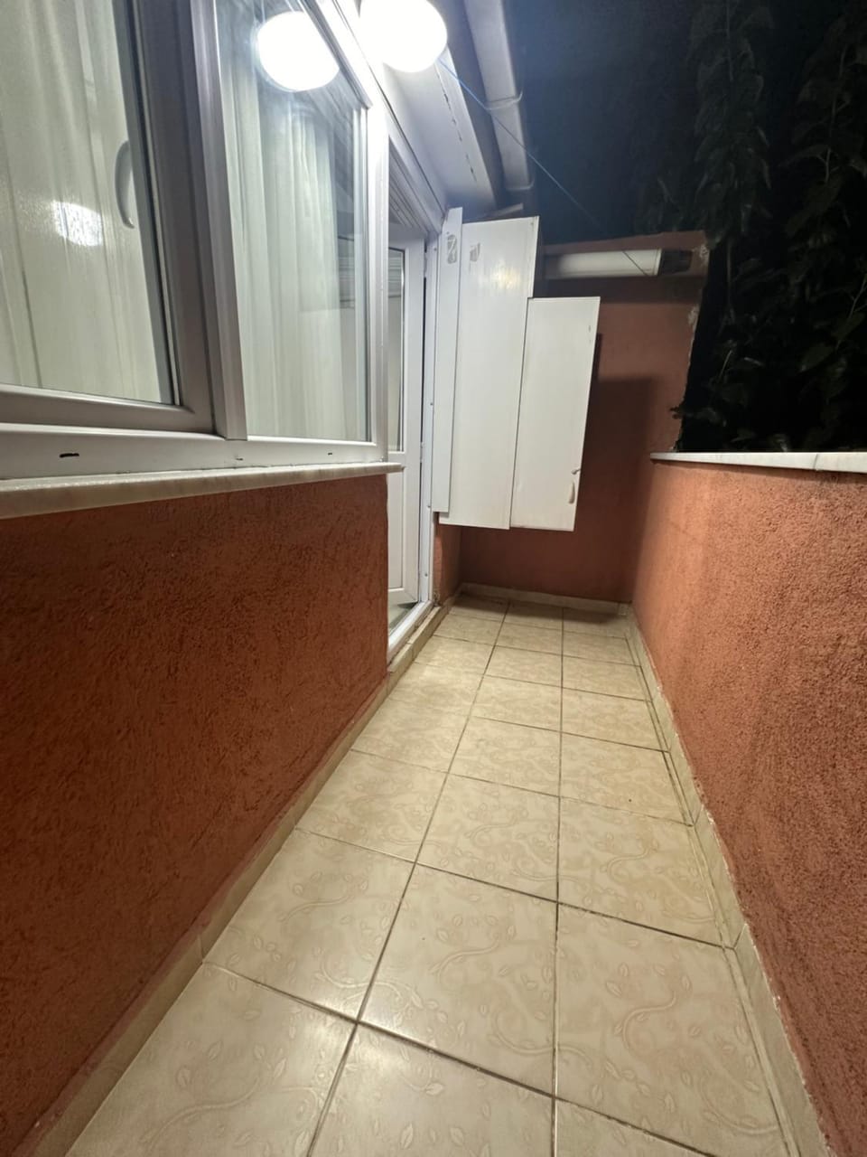 Toilet, Bed, Bathroom, Photo of the whole room, Bedroom, internet