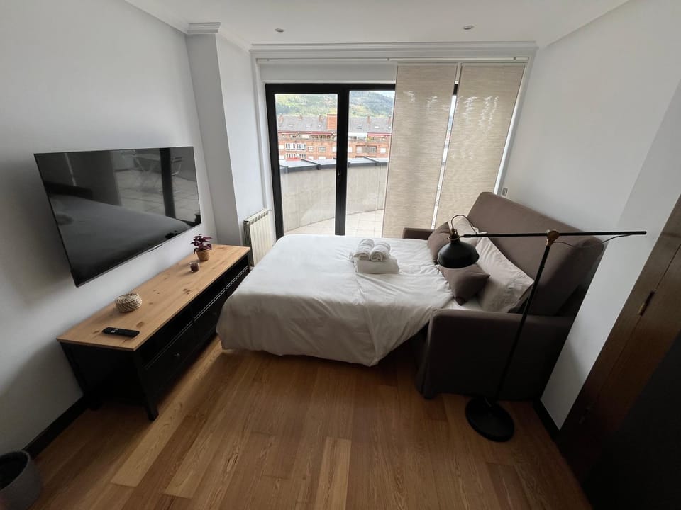 Communal lounge/ TV room, Bed