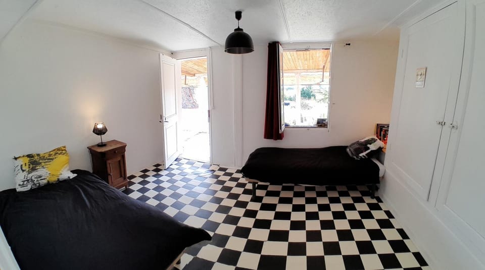 Bed, Bedroom